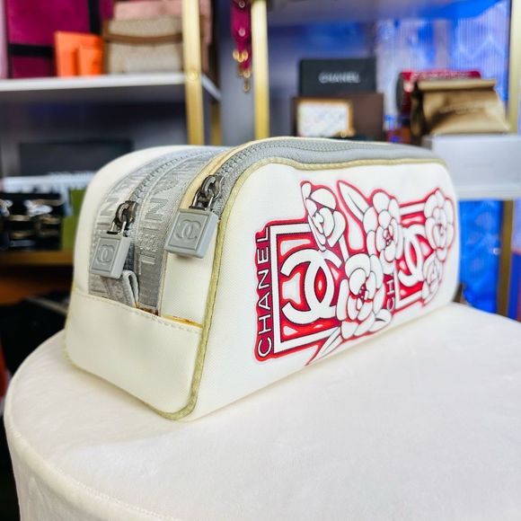 Rare Chanel Rose Floral CC Logo Large Cosmetic Double Zip Pouch Bag Clutch - Picture 2 of 13